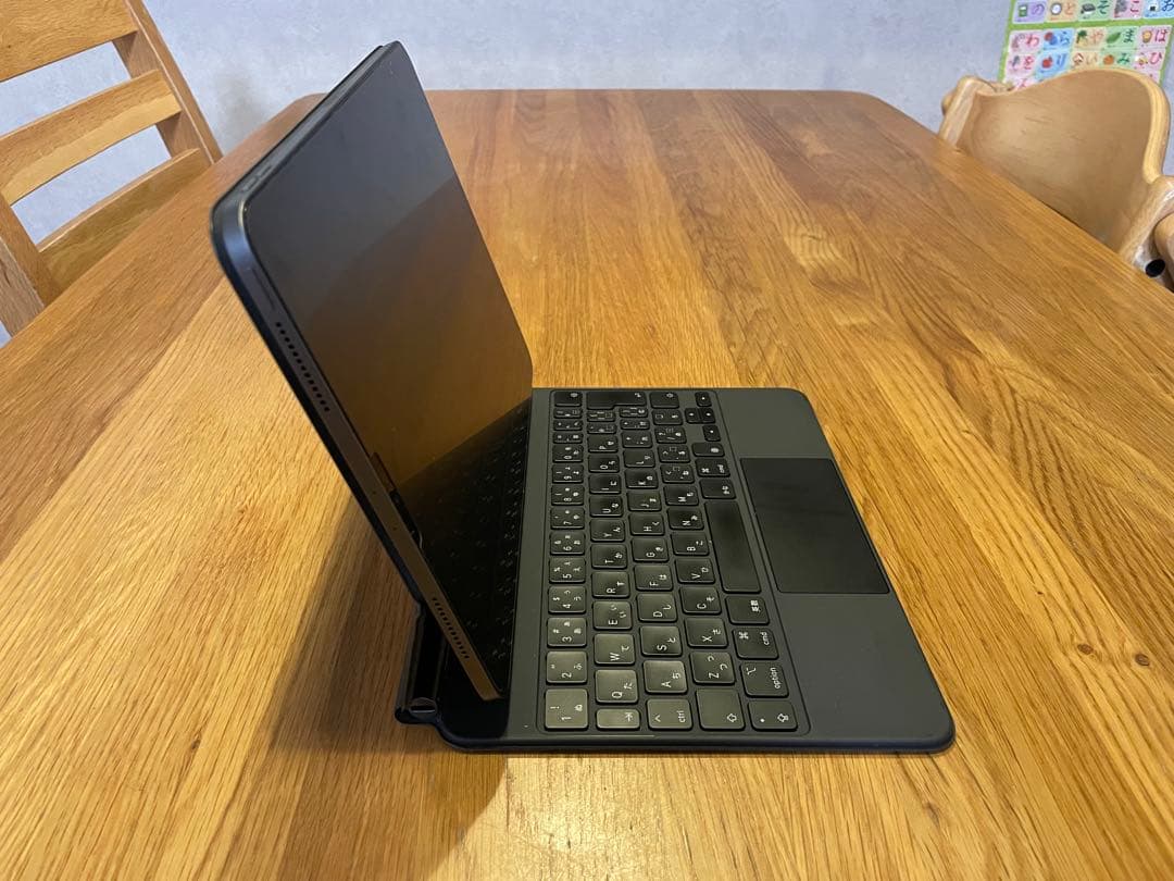 iPad Pro （11インチ）（第2世代）　Magic Keyboard付き