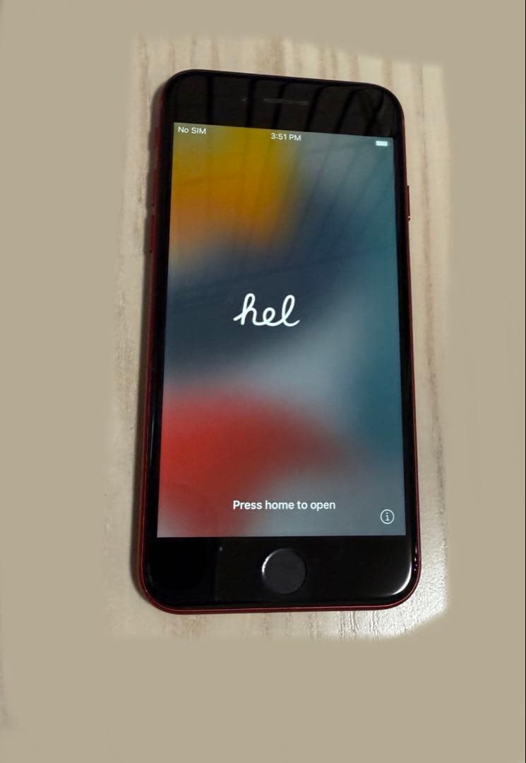 iPhone 8 本体（64GB / ブラック / SIMフリー）