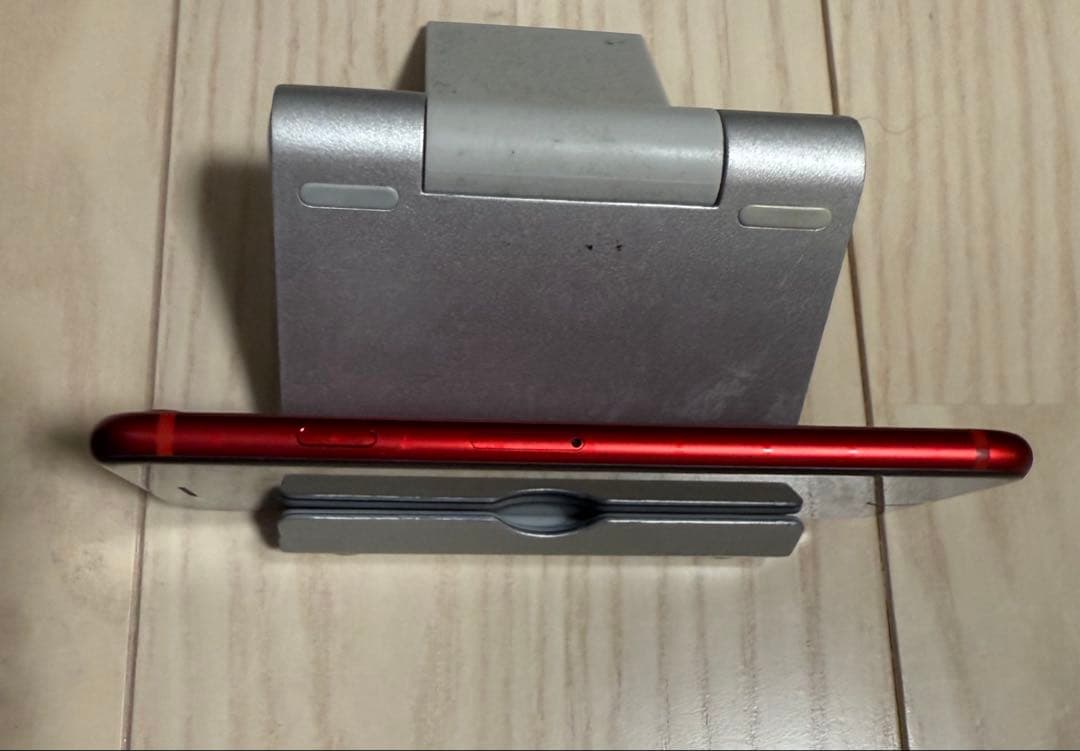 iPhone 8 本体（64GB / ブラック / SIMフリー）