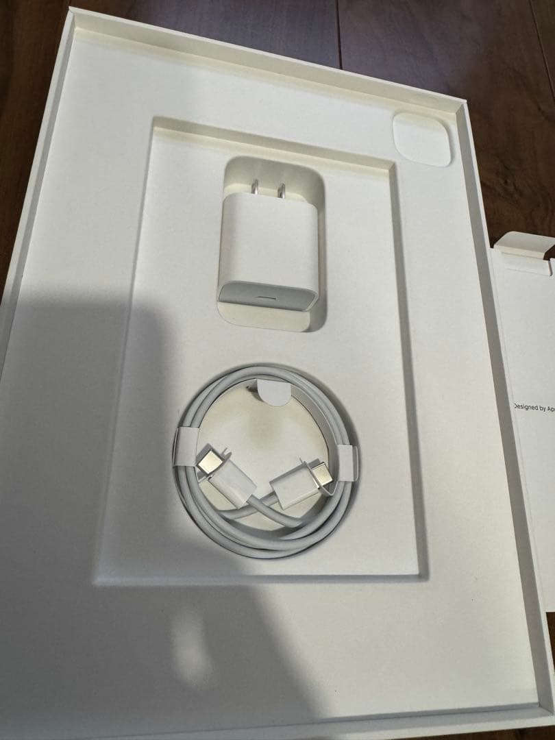 【中古】付属品未使用　iPad Pro 11 第2世代256GB Wi-Fi