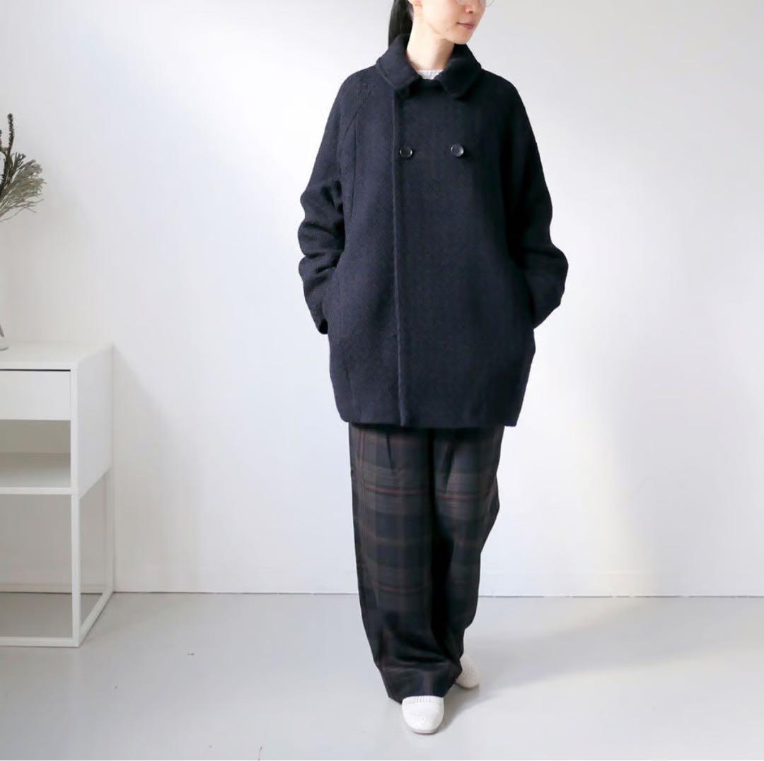BLUEBLUEJAPAN【ユキフブキウール ダブルブレストハーフコート】 防寒