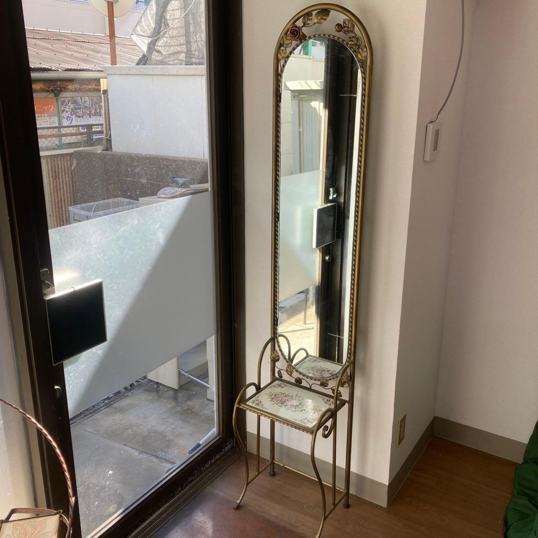 アンティーク　ドレッサー　アイアン　バラ装飾