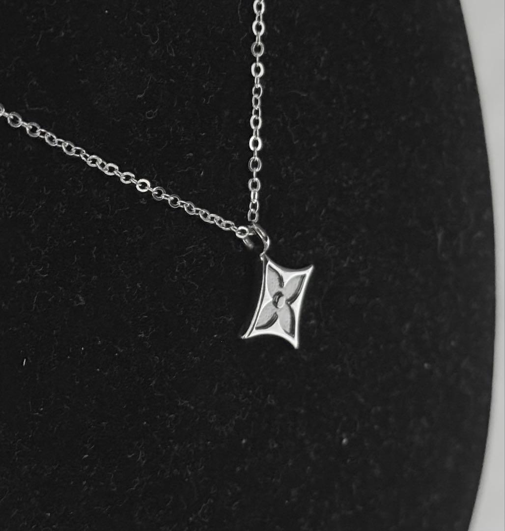 極美品✨ louis vuitton ネックレス モノグラム柄 ♦︎【正規品】