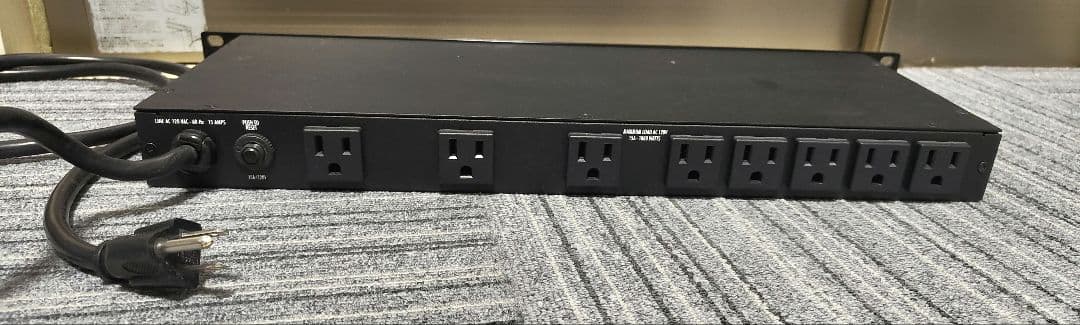 T*S様 FURMAN M-8Lx パワーコンディショナー