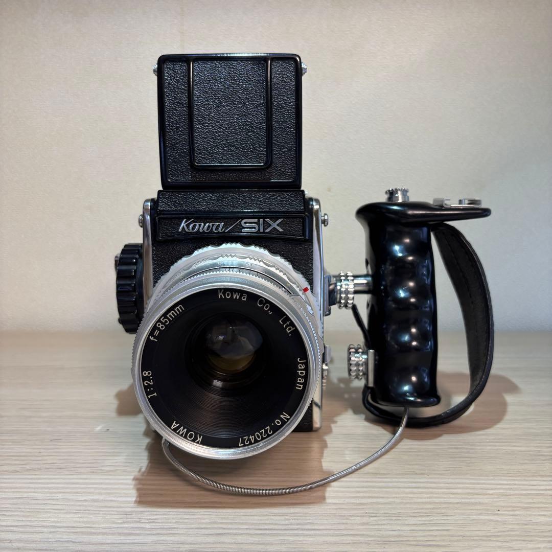 Kowa Six 中判フィルムカメラ 85mmレンズ+ハンドル+ケース付き