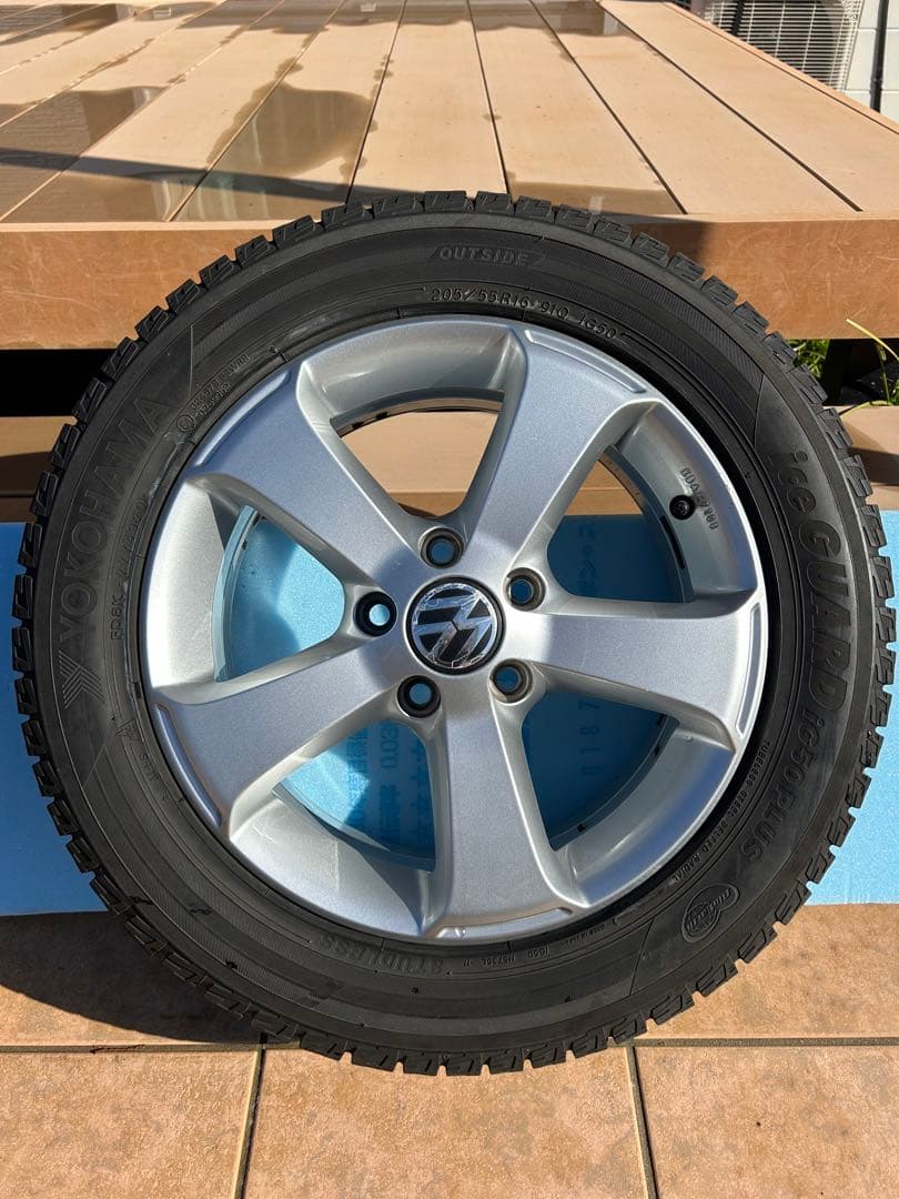 VW純正　16インチホイール　スタッドレスタイヤ4本セット　ゴルフ7や6などに！