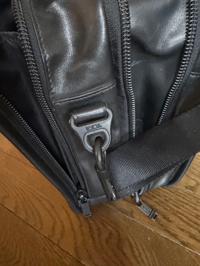 TUMI 超美品 ALPHAナパレザー バッグ 国内正規品ギャランティカード付