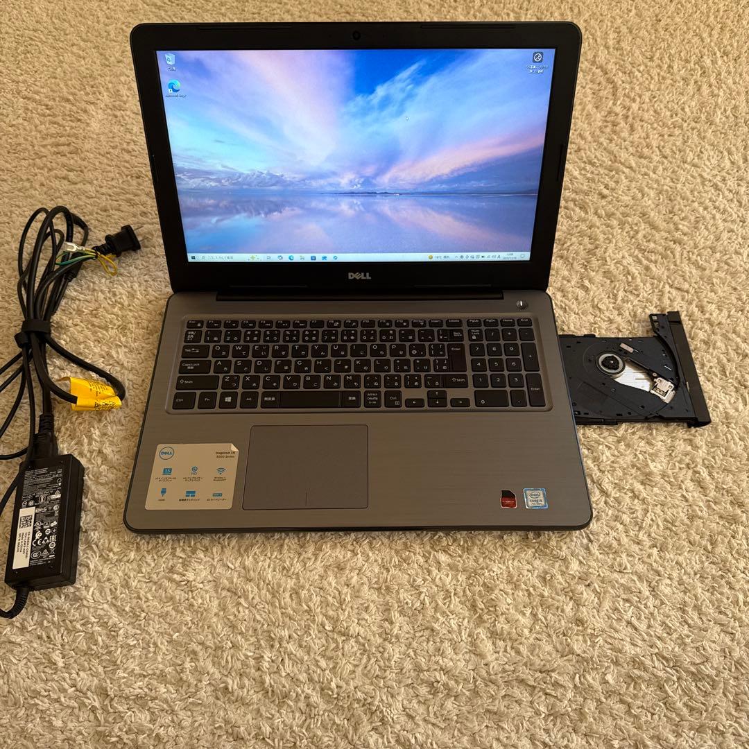 Dell Inspiron15 5000Core i5/SSD/8GBノートPC