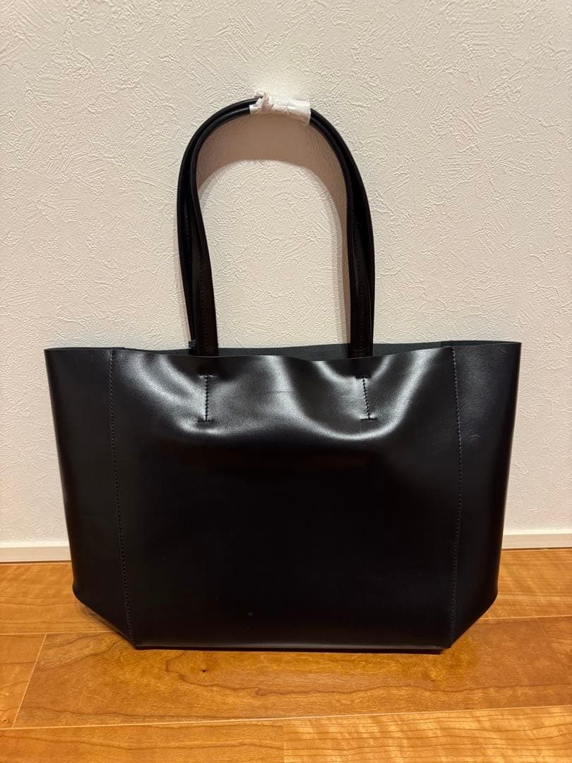 AKM Contemporary レザートートバッグ　ブラック