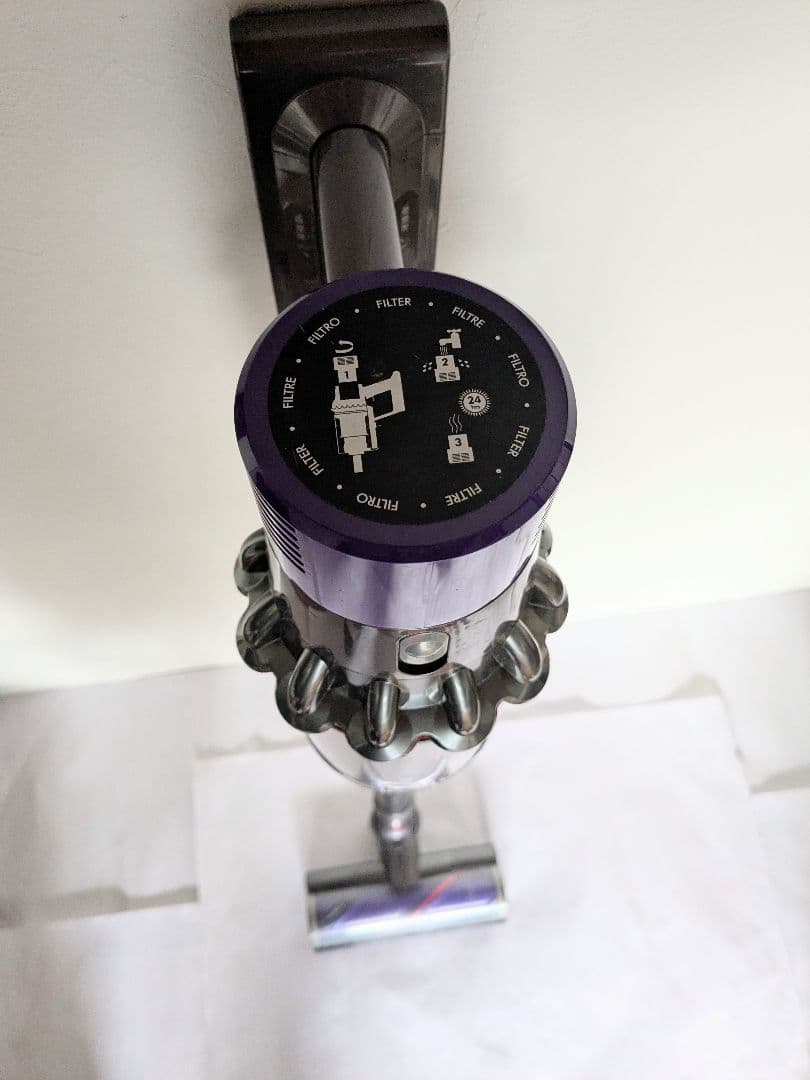 【65分稼働】ダイソン掃除機V10 SV12 ①