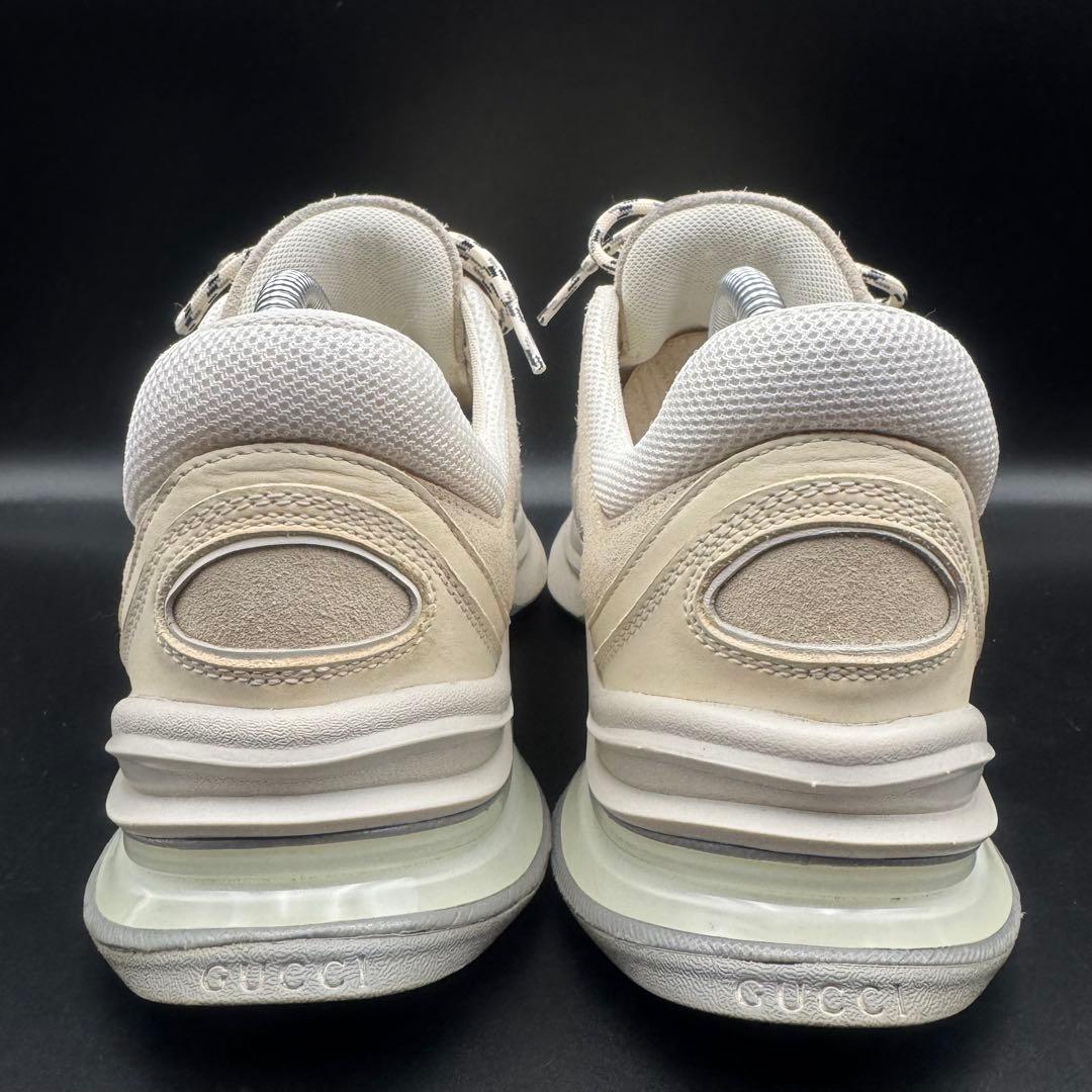 【極美品】グッチ RUN スニーカー インターロッキング メンズ レザー 白