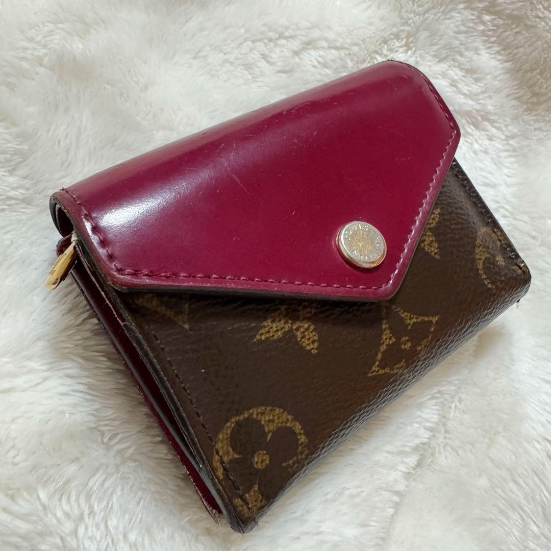 ルイヴィトン　二つ折り財布