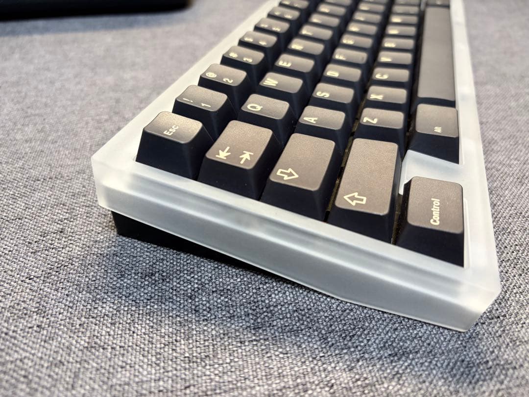 Qwertykeys QK60 R3 WKL 組み立て済み