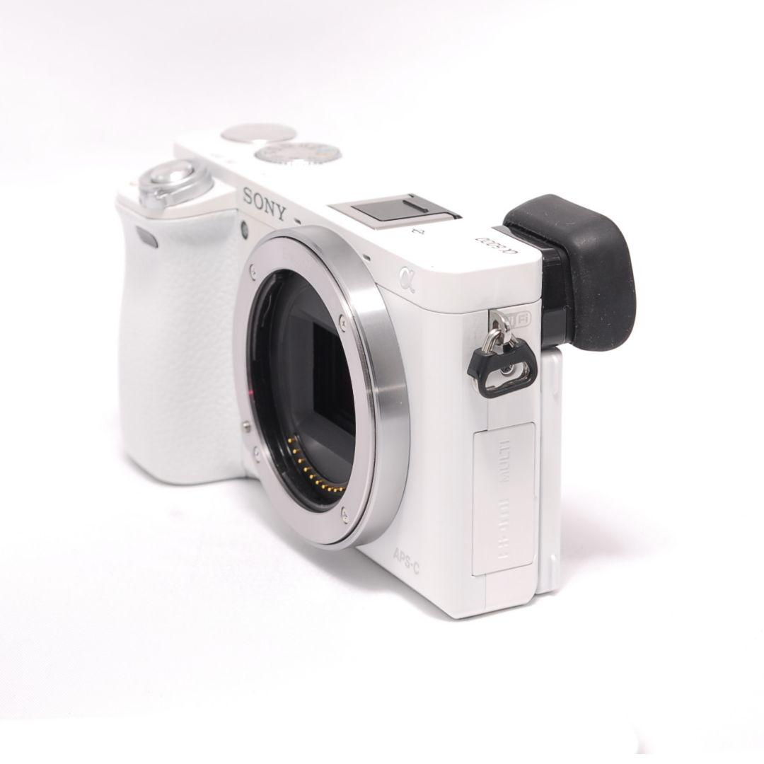 ❤即購入1000円OFF❤SONY α6000 驚異の11コマ/秒!! 高速連写