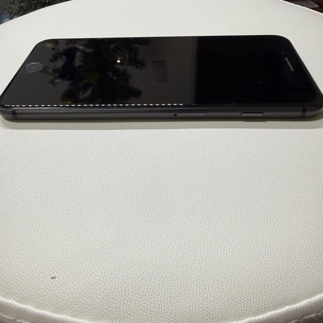 iPhone8plus 256GB SIMフリー ライトニングコネクタ不良