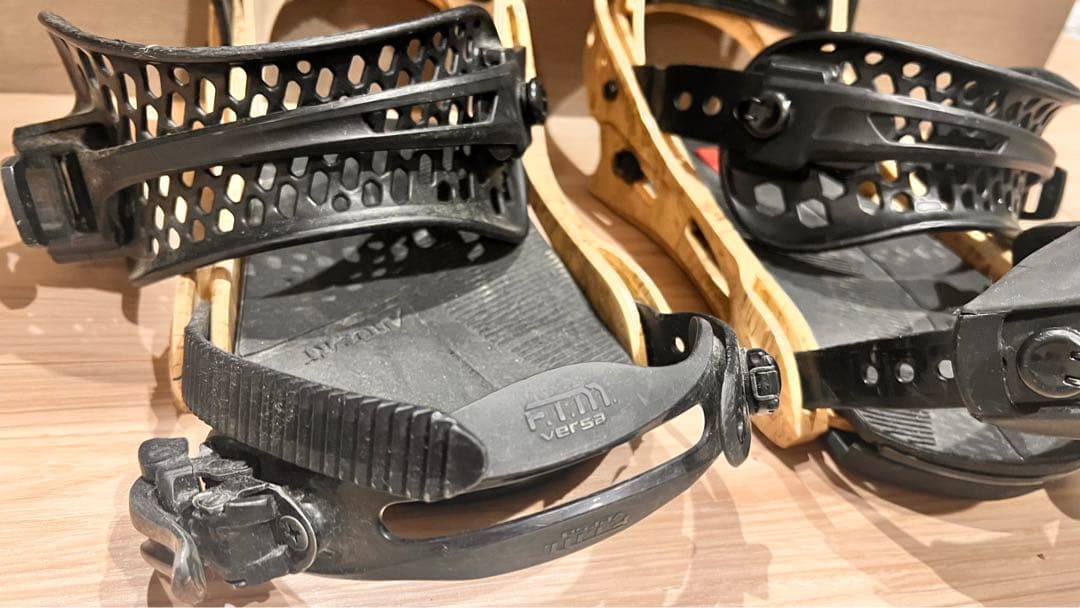 BURTON バートン メンズ スノーボードバインディング マラビータ　Mサイズ