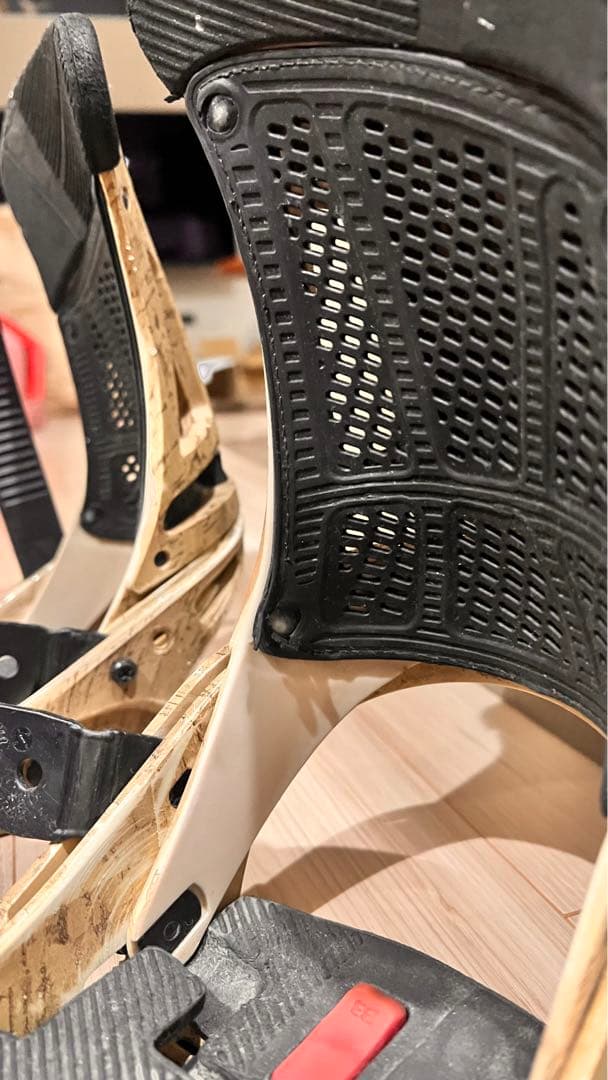 BURTON バートン メンズ スノーボードバインディング マラビータ　Mサイズ