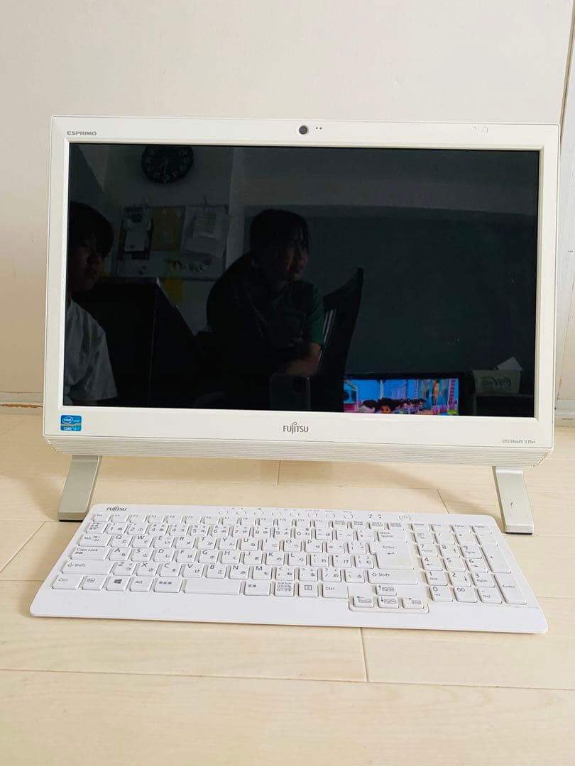 富士通　一体型パソコン　ESPRIMO FH53/S
