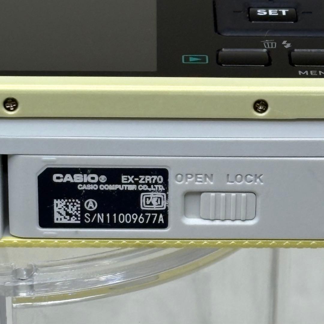 CASIO カメラ　EX-ZR70 充電器　説明書　イエロー コンデジ　動作品
