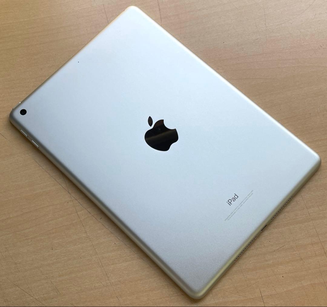 iPad 第6世代　A1893　Wi-Fiモデル　シルバー　32GB 超美品#3