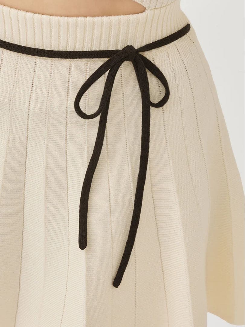 新品タグ ダーリッチ ウエストオープンリボンデザインニットミニワンピース FL