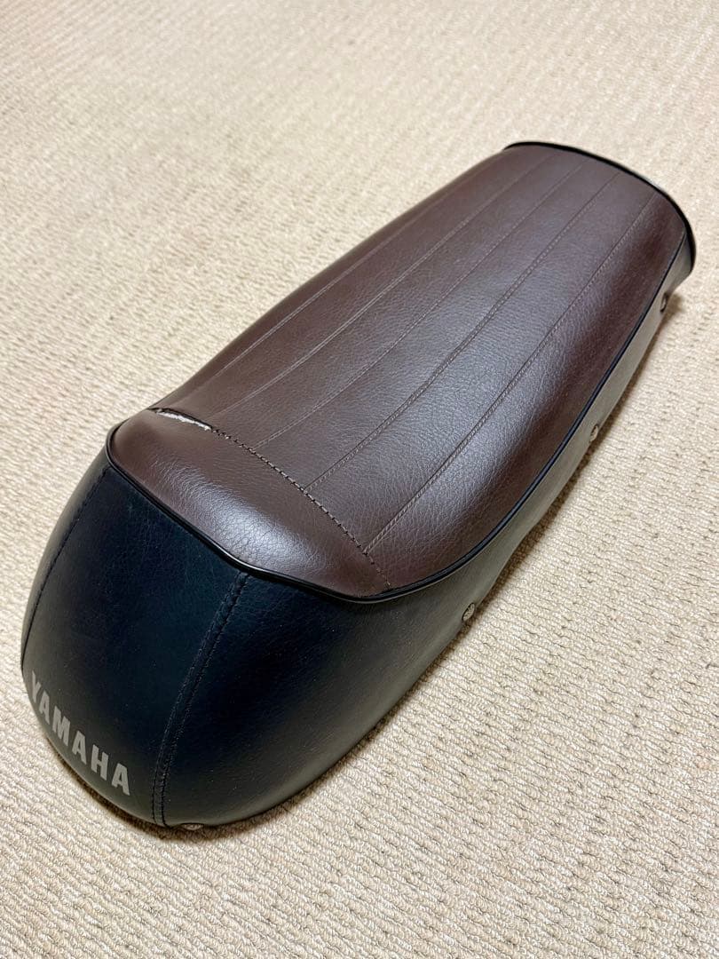 YB-1 four ua05j 純正シート 破れあり