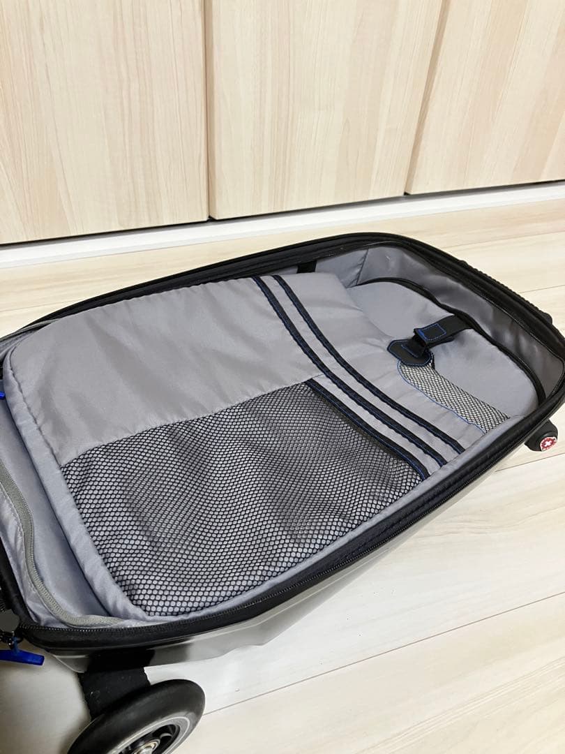 micro laggage マイクロラゲッジ キックボード付きキャリーケース
