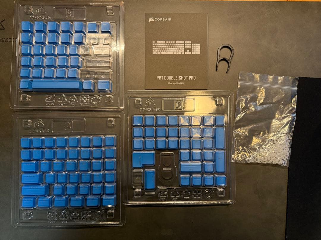 CORSAIR K70 PRO TKL 交換用キーキャップ2種付き