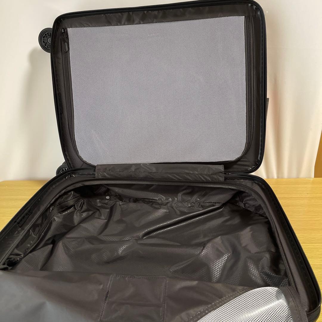 【VICTORINOX/ビクトリノックス】超軽量キャリーケース 機内持ち込み可