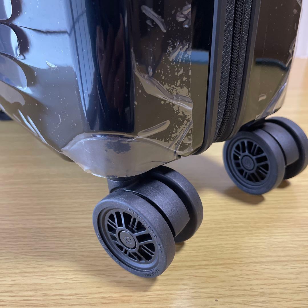 【VICTORINOX/ビクトリノックス】超軽量キャリーケース 機内持ち込み可