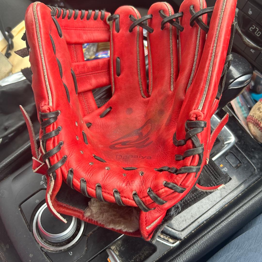 ドナイヤ 軟式内野手用グローブ オーダー刺繍あり
