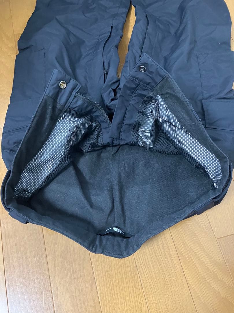 ＴＨＥ ＮＯＲＴＨ　ＦＡＣＥ　ノースフェイス上下スキースノボウェア　おまけ付き