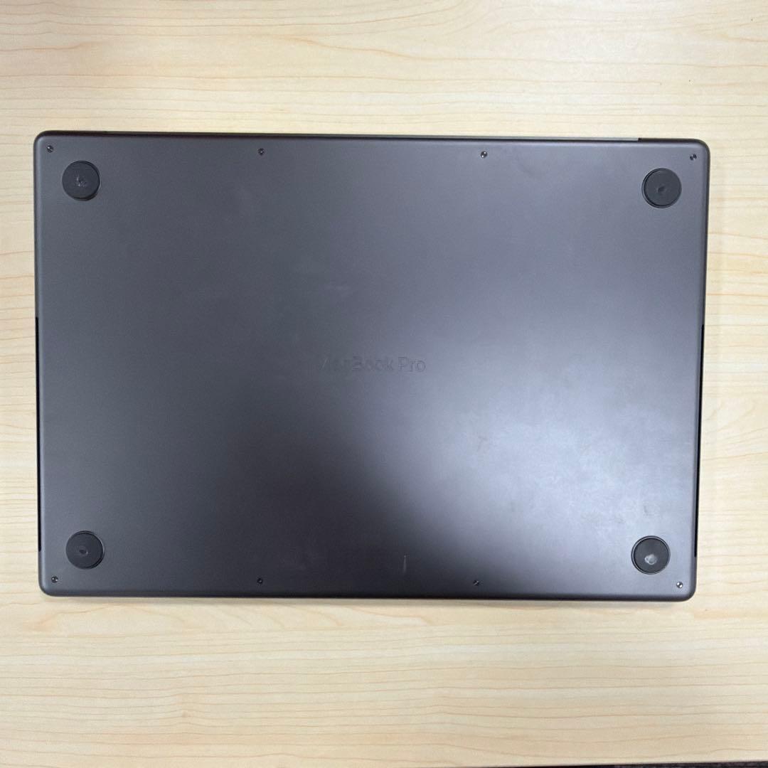 Apple MacBook Pro M3 メモリ36GB 12コア 16インチ