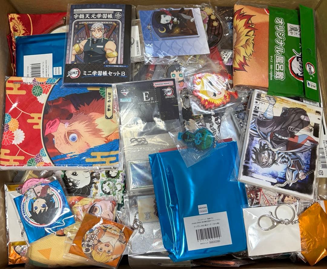 鬼滅の刃 グッズ 大量 まとめ売り 850点以上