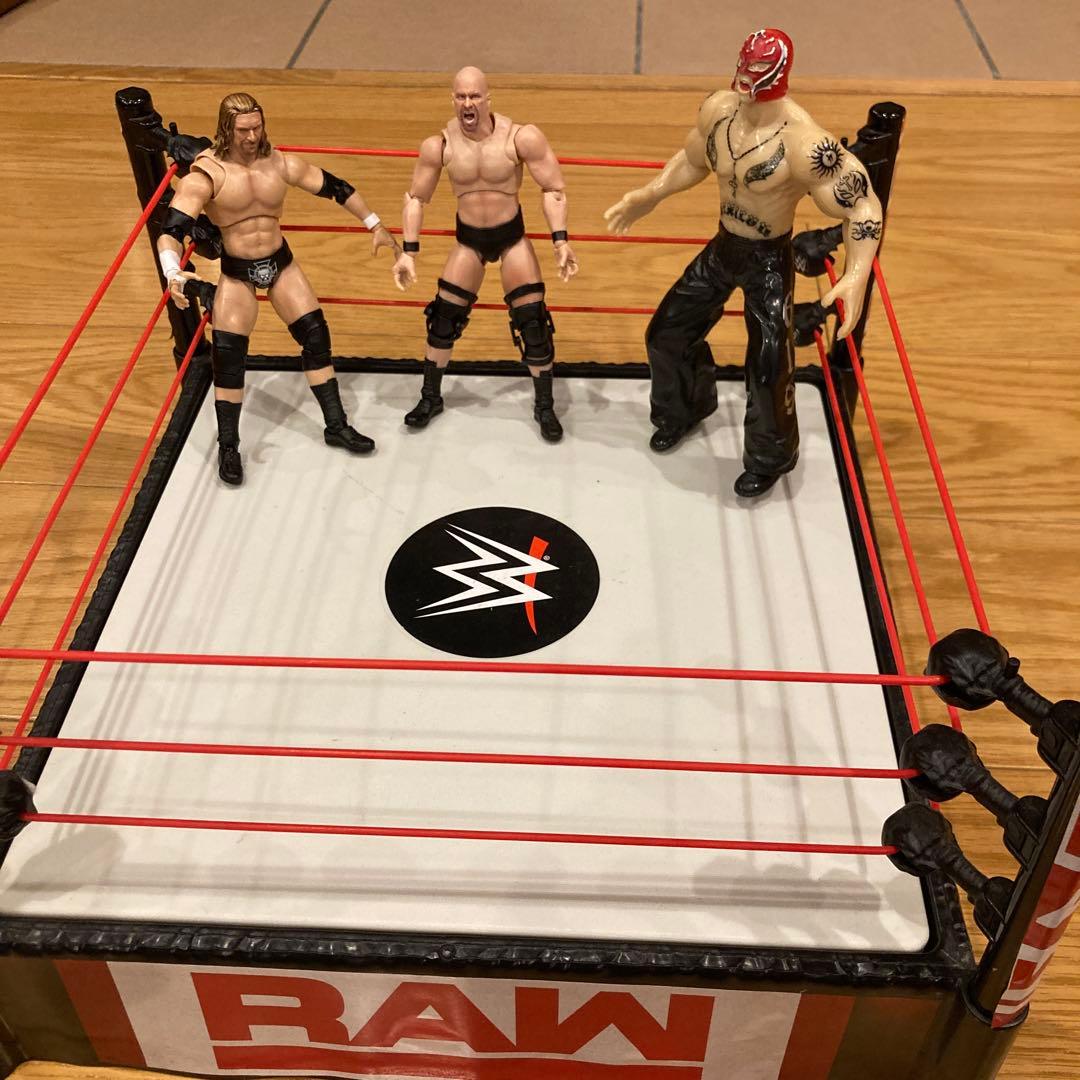WWE フィギュアセット RAWリング付き