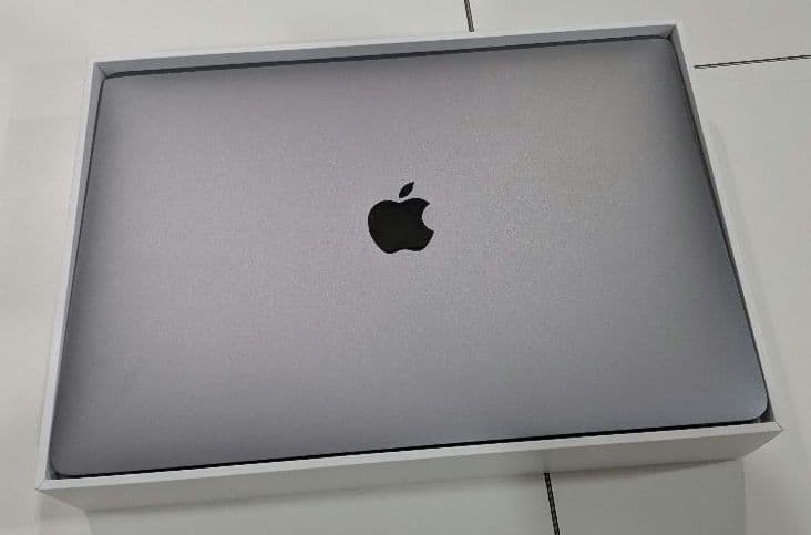 MacBookAir13.3スペースグレイ　M1 SSD256GBメモリ16GB