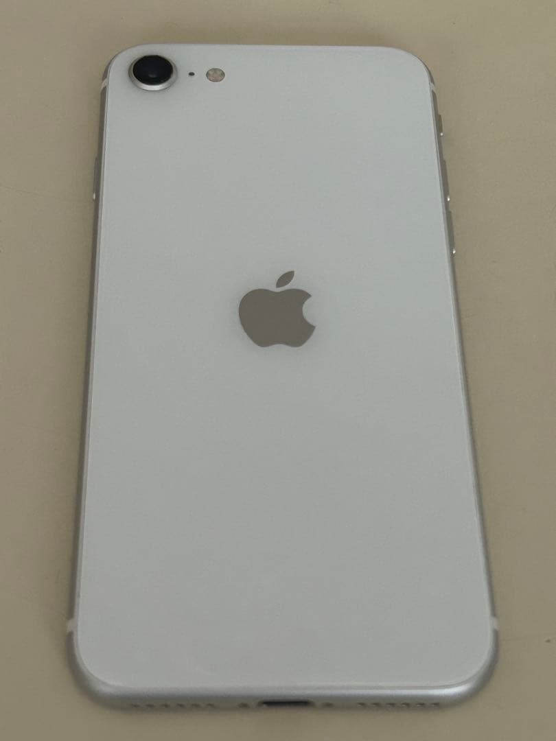 Apple iPhone SE2シルバー 本体