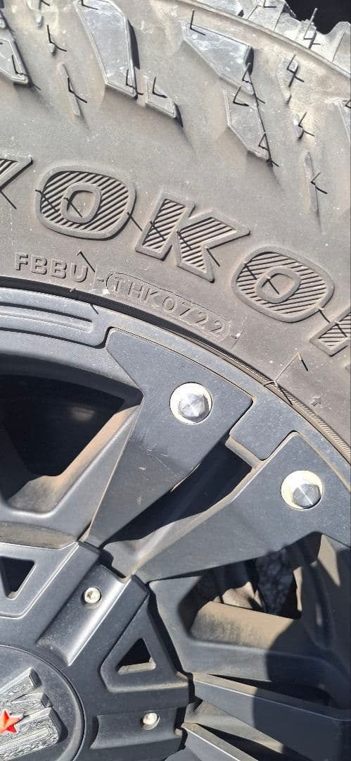 KMC XD822 18インチ 6穴 PCD139.7 GEOLANDARセット