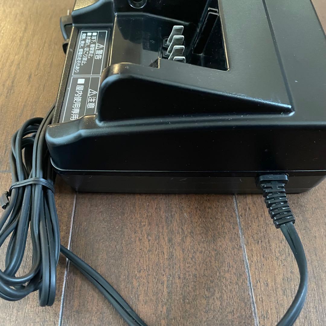 Panasonic 電動自転車バッテリー充電器 NKJ069Z2