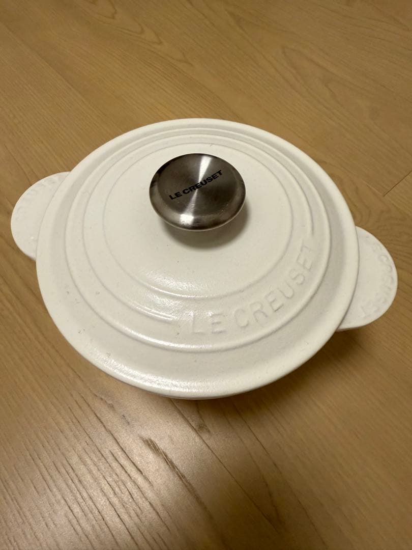 Le Creuset ココット・エブリィ 18 ホワイト インナーリッド付き