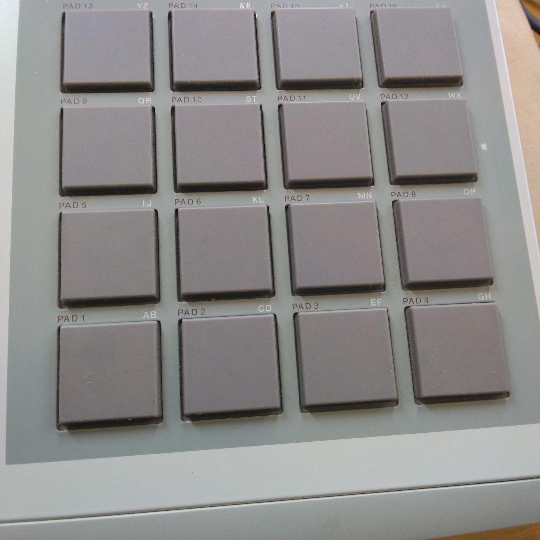 DJ機材 AKAI MPC 2000XL