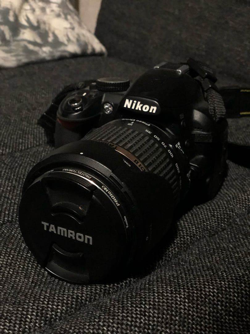 レンズ(単焦点) Nikon D3100 with 18-270mm Lens