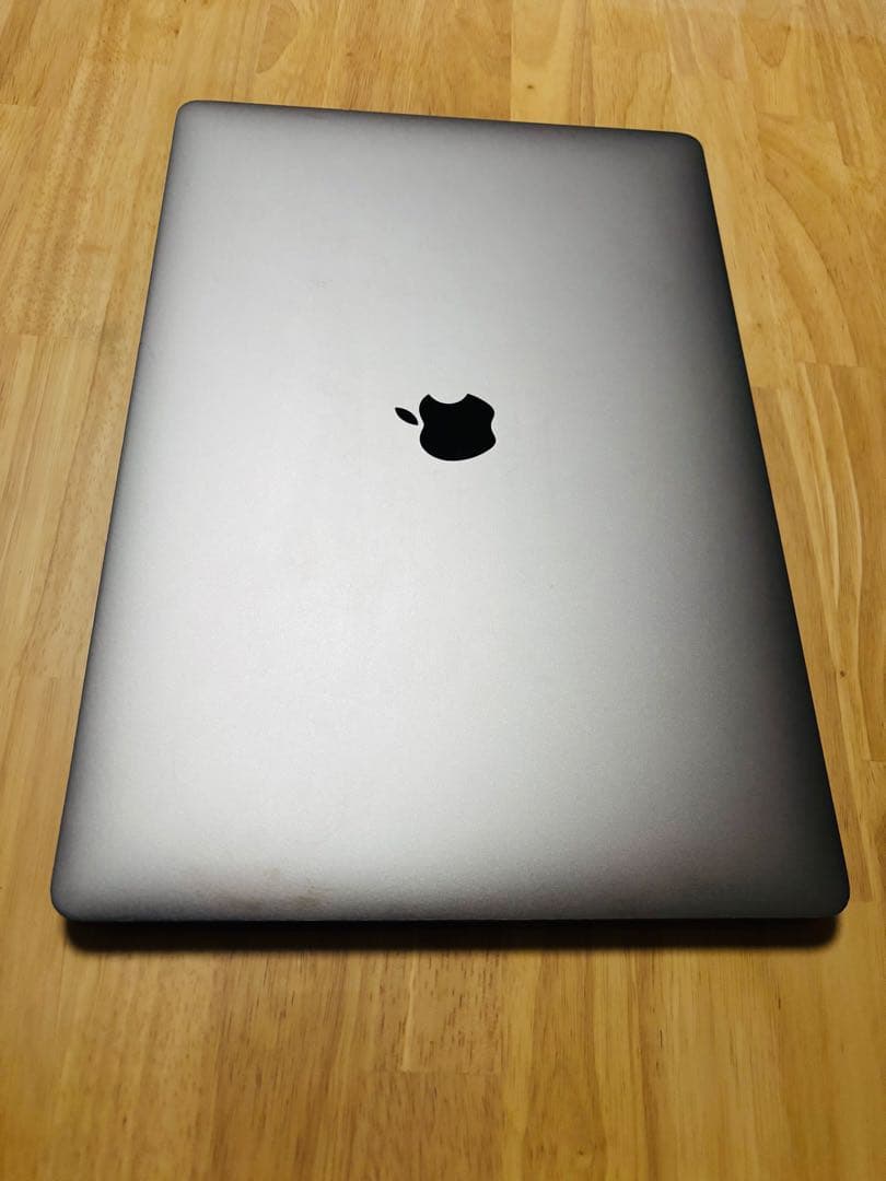 MacBookpro 2019 16インチ 16GB core i7 512GB