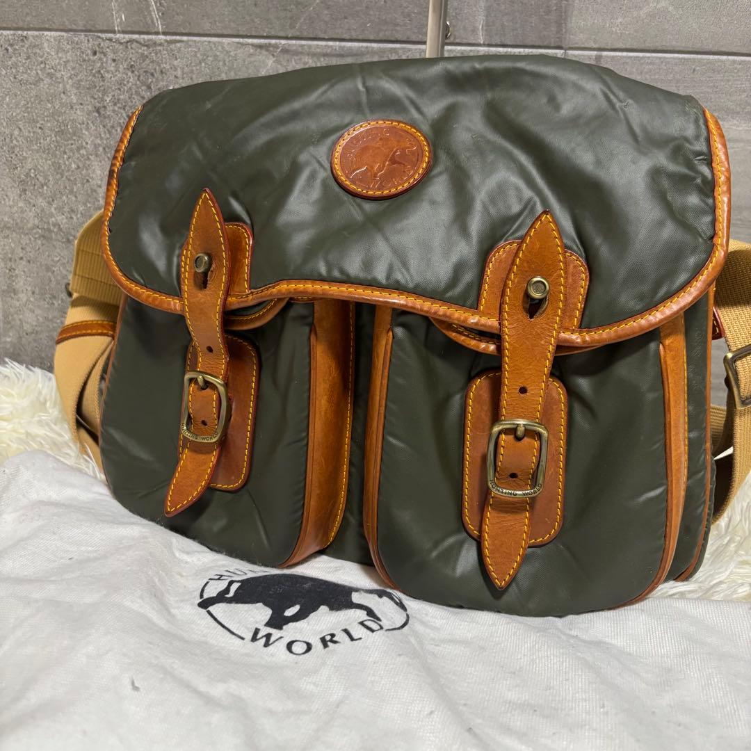 大人気✨　ハンティングワールド バチューサーパス カーキ系 メッセンジャーバッグ