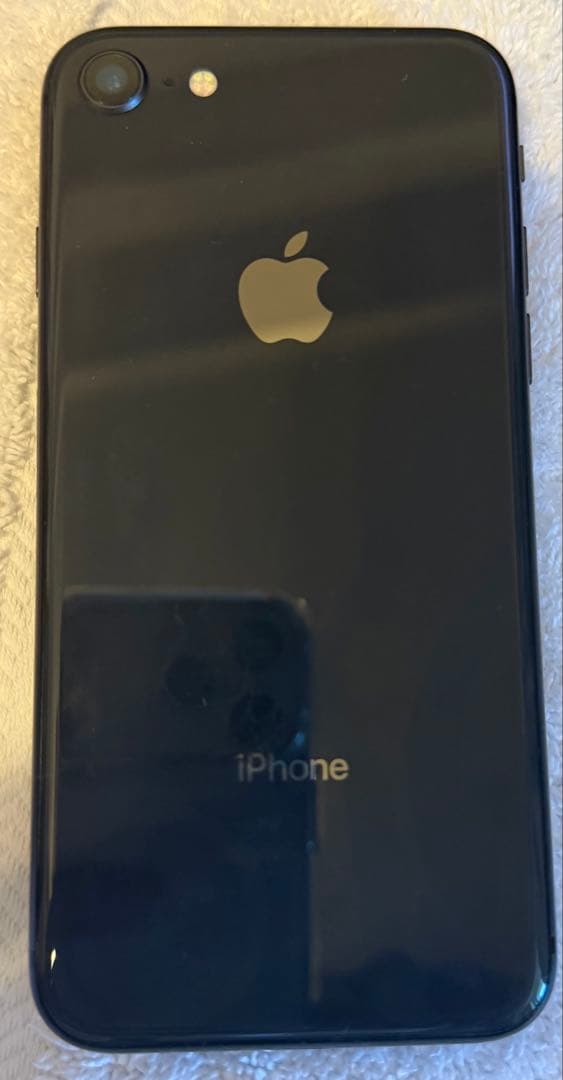 【美品】iPhone8 64GBバッテリー85%