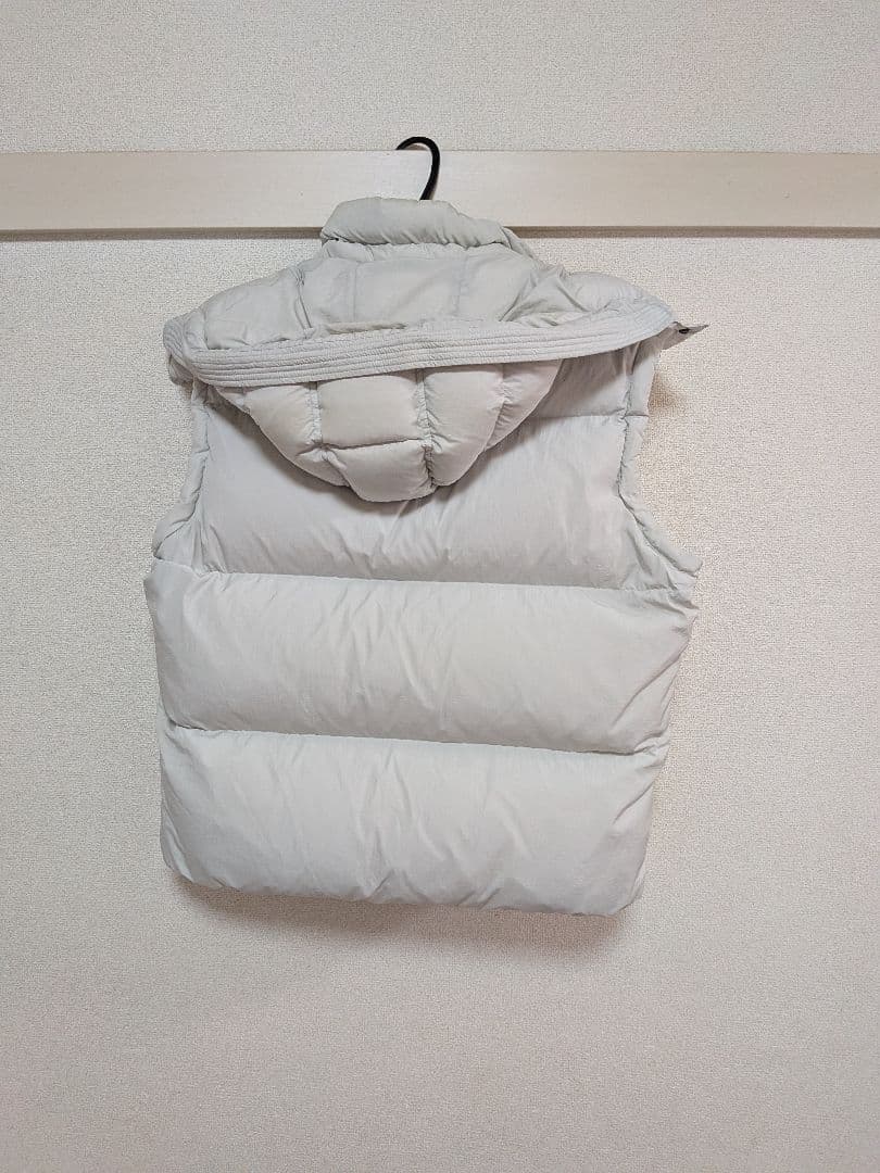 竹*様 DIESEL ダウンベスト フード付き