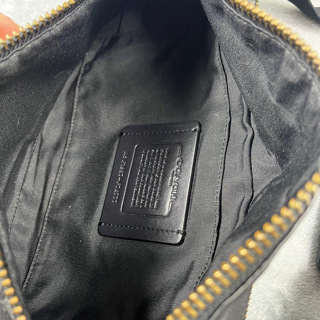 Coach コーチ ボディバッグ シグネチャー ブラック 黒 斜め掛け◎