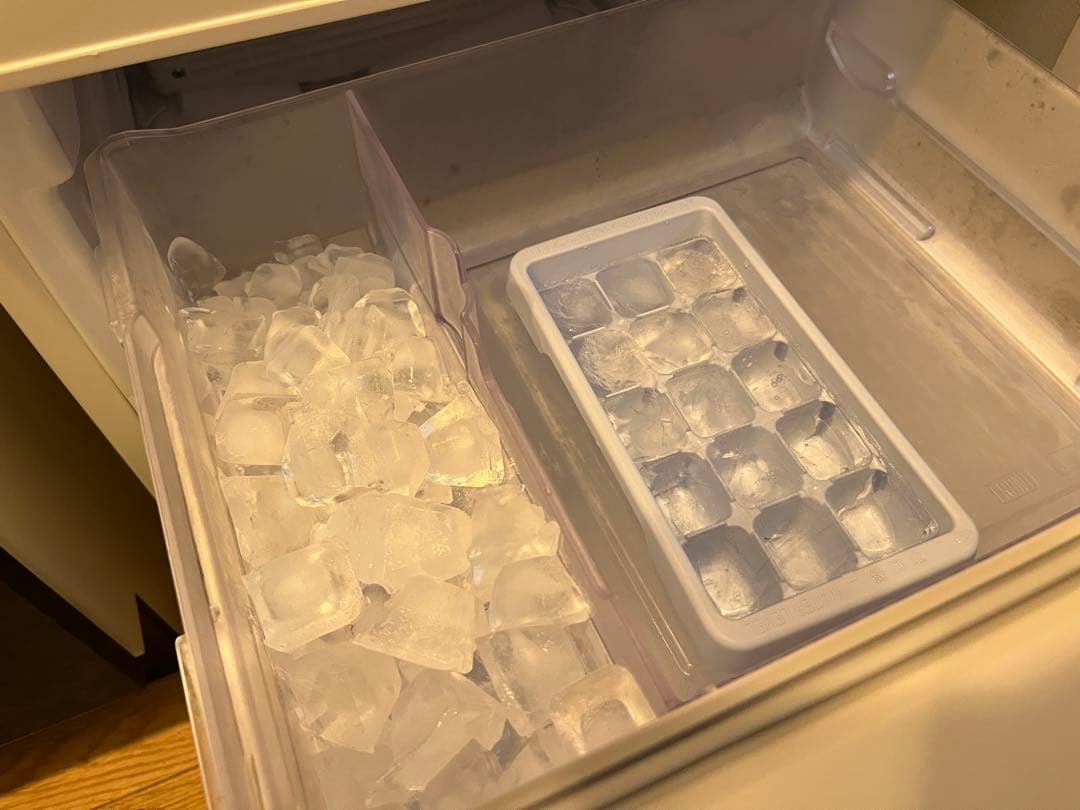 【送料込み・美品】三菱電機 145L 冷蔵庫 2022年製 ホワイト 保証書付