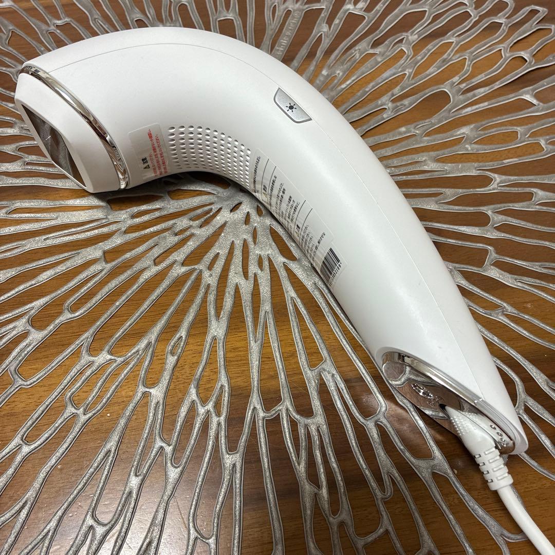 【美品】定価68000円STELLABEAUTE 脱毛器＆美顔器