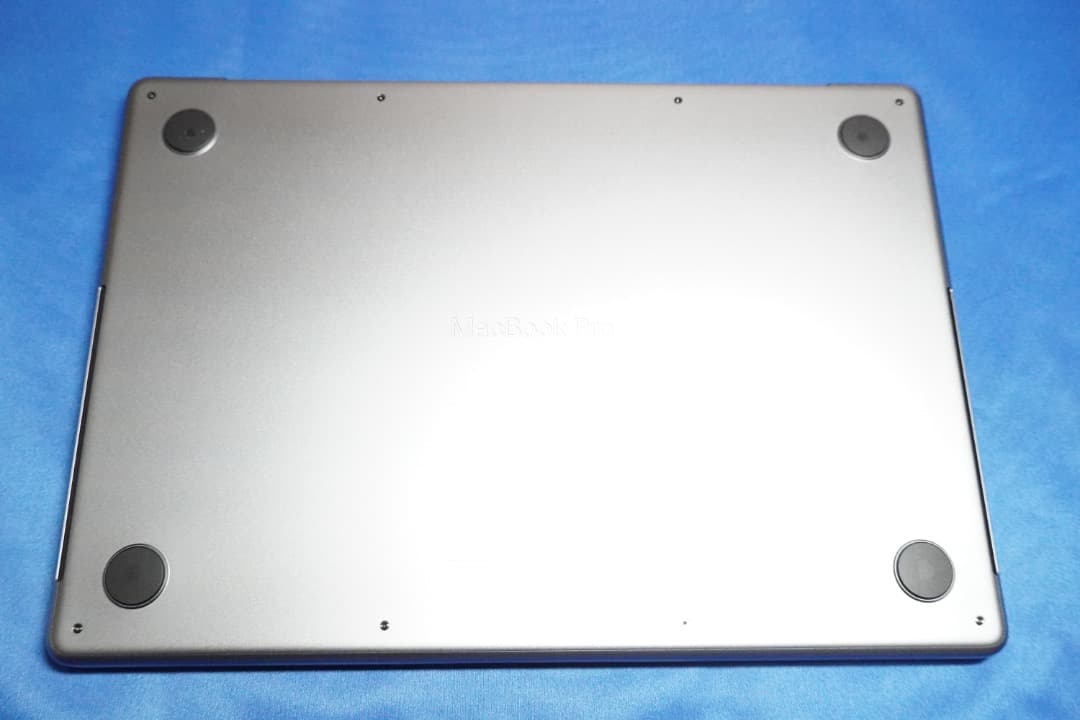 【月末限定値下中】MacBook PRO 16GB 512GB A2442